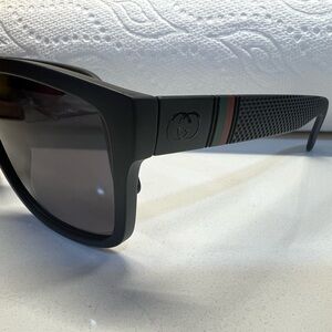 Unisex polarized brand new sunglasses - nuevo - new GG Golden Goods brand